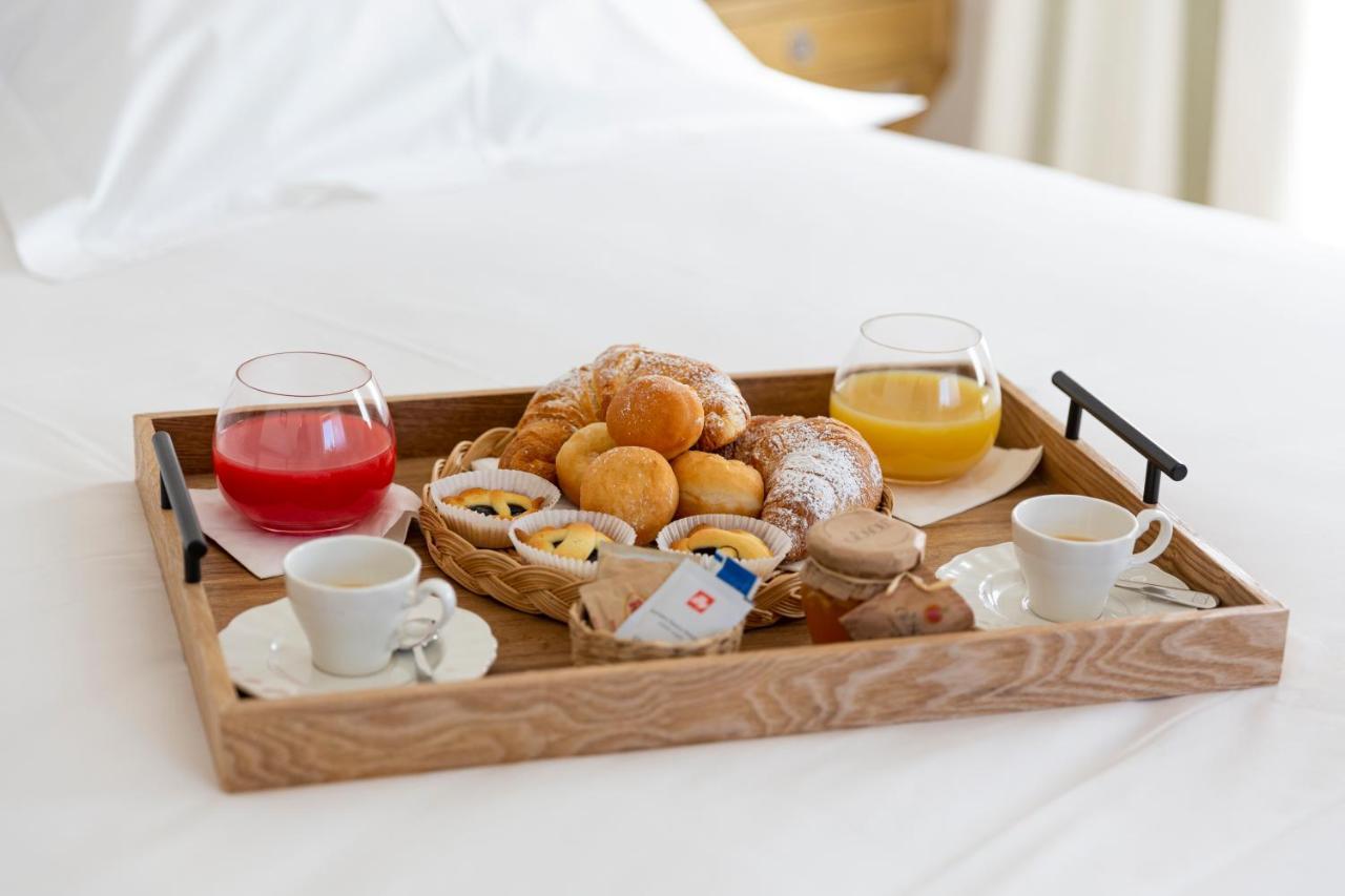 ホテル Relais Chalons D'Orange ペスカッセーロリ エクステリア 写真