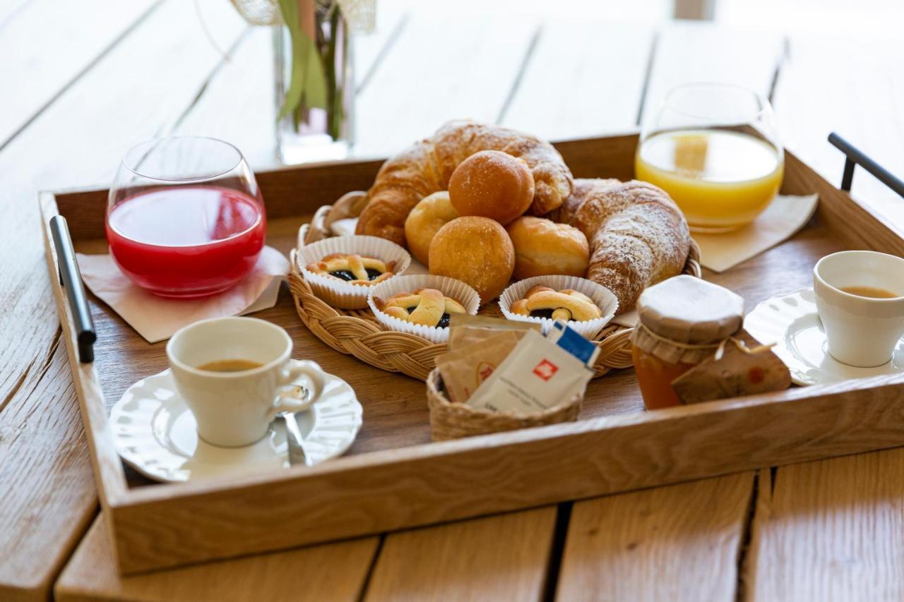 ホテル Relais Chalons D'Orange ペスカッセーロリ エクステリア 写真