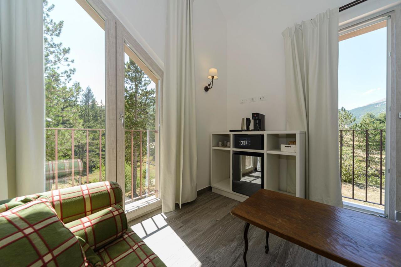 ホテル Relais Chalons D'Orange ペスカッセーロリ エクステリア 写真